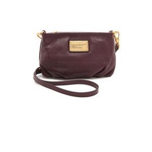 Marc Jacob’s classic Q Percy burgundy cross body purse